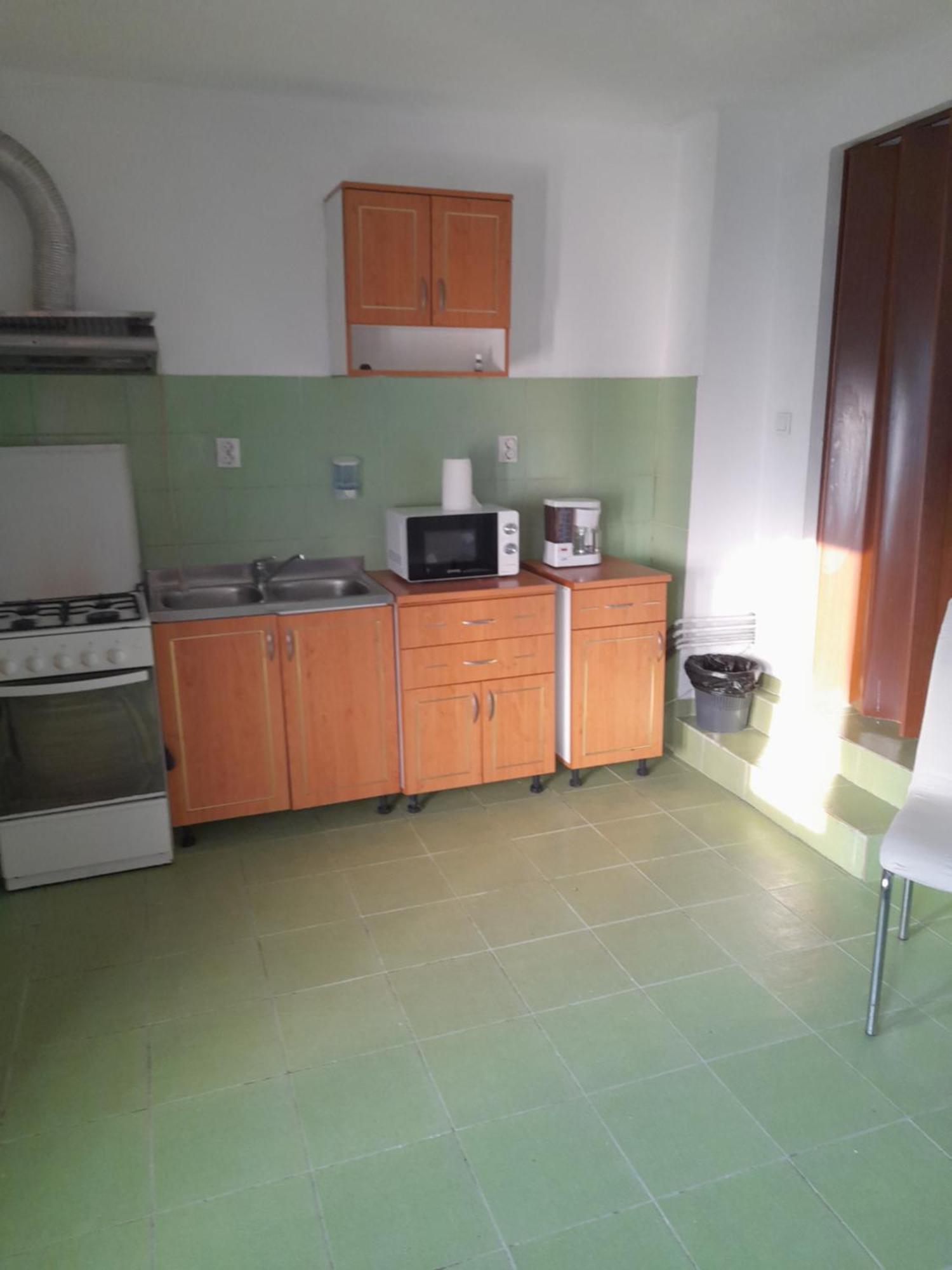 Garsoniera Sic Zona Terapia Zona Linistita La Casa Cu Parcare Apartment Клуж-Напока Екстериор снимка