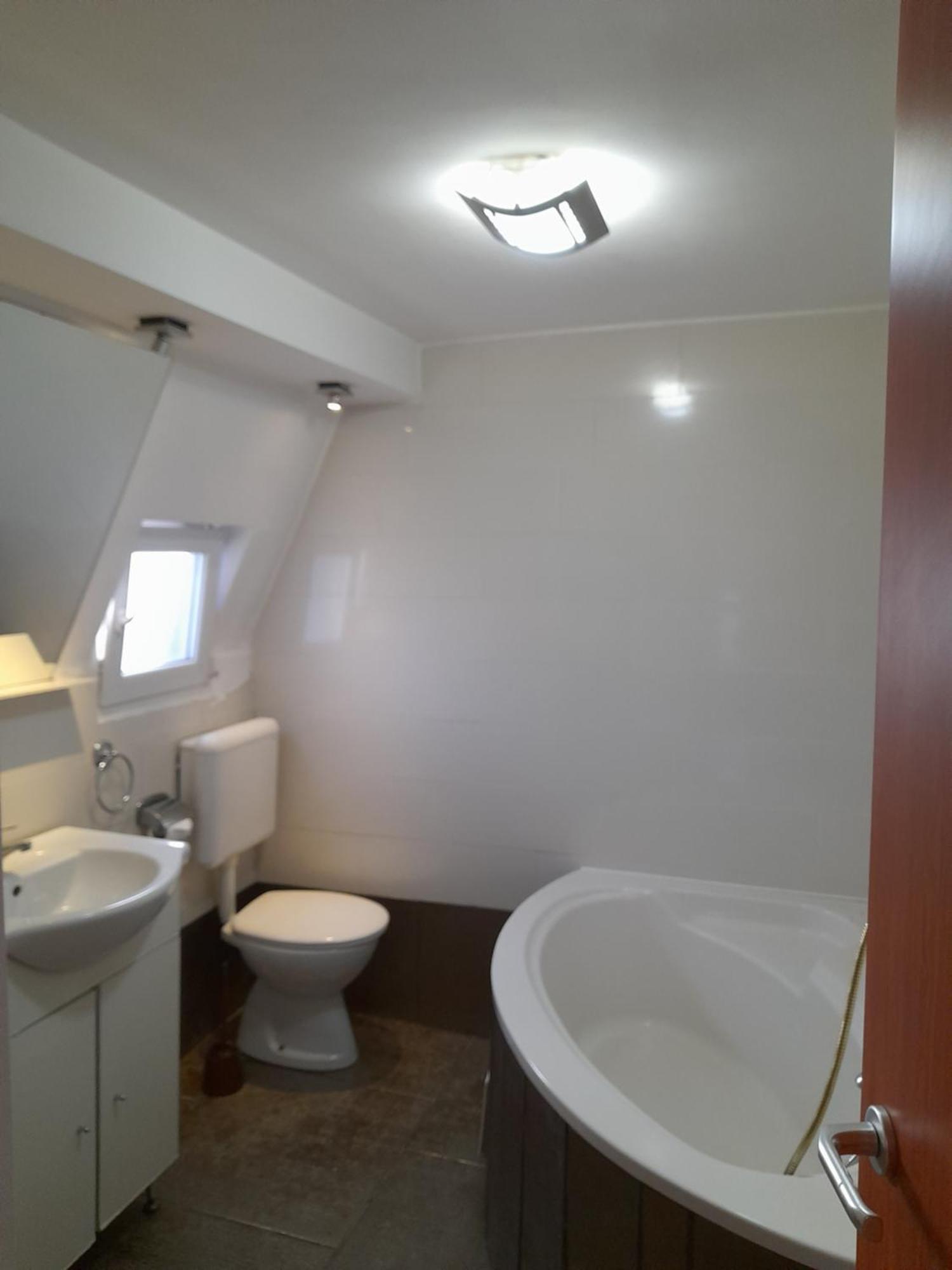 Garsoniera Sic Zona Terapia Zona Linistita La Casa Cu Parcare Apartment Клуж-Напока Екстериор снимка