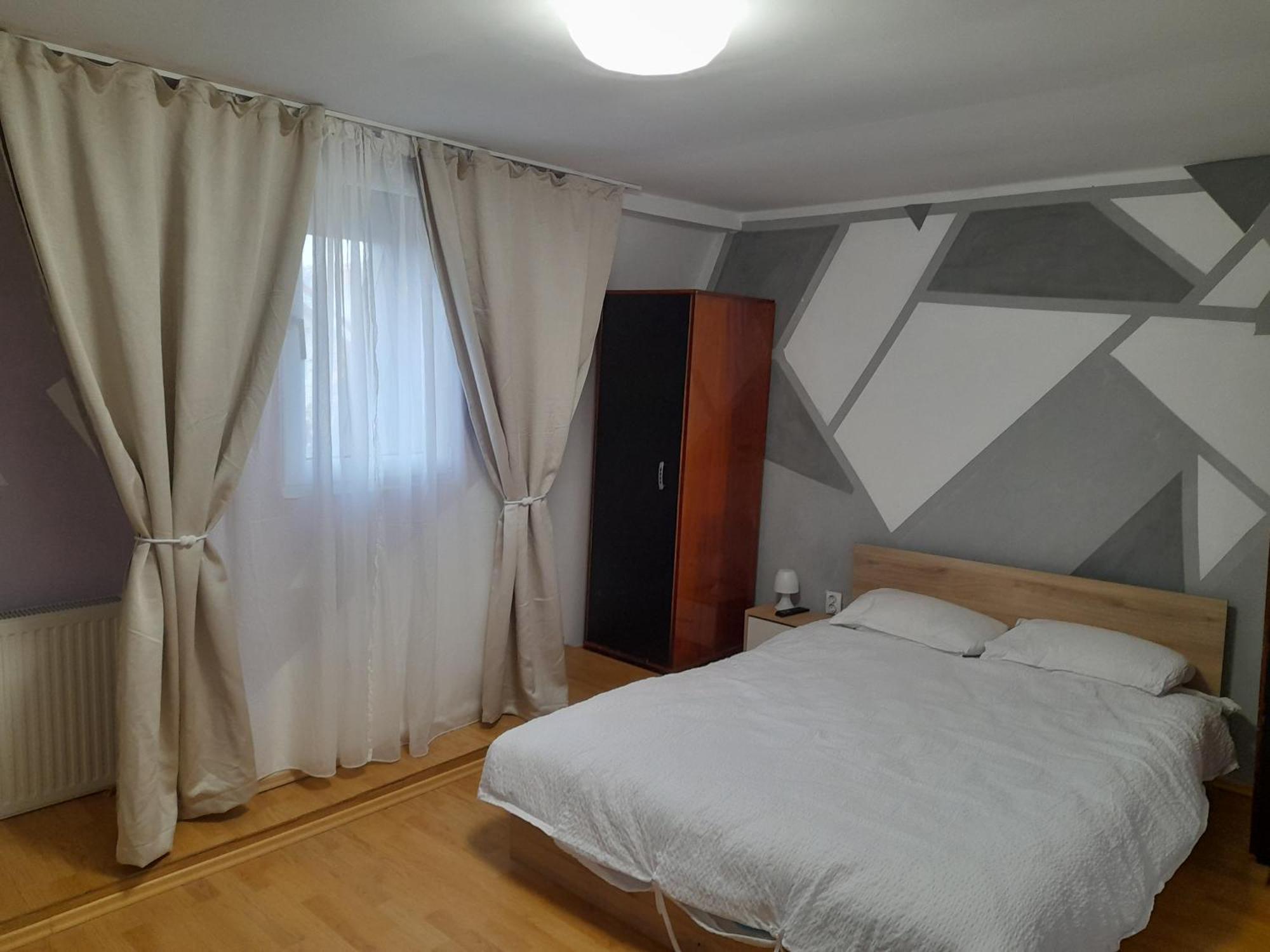 Garsoniera Sic Zona Terapia Zona Linistita La Casa Cu Parcare Apartment Клуж-Напока Екстериор снимка