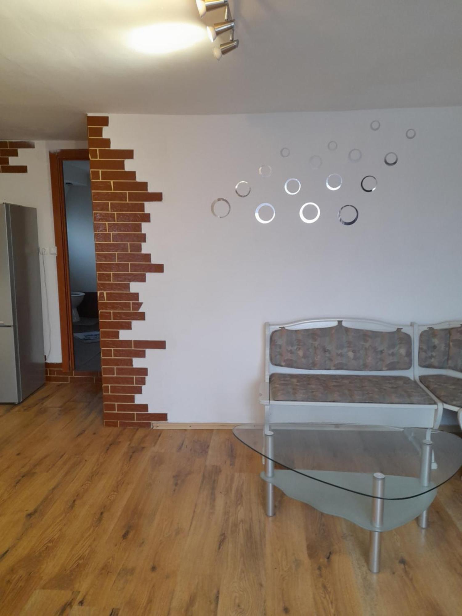 Garsoniera Sic Zona Terapia Zona Linistita La Casa Cu Parcare Apartment Клуж-Напока Екстериор снимка